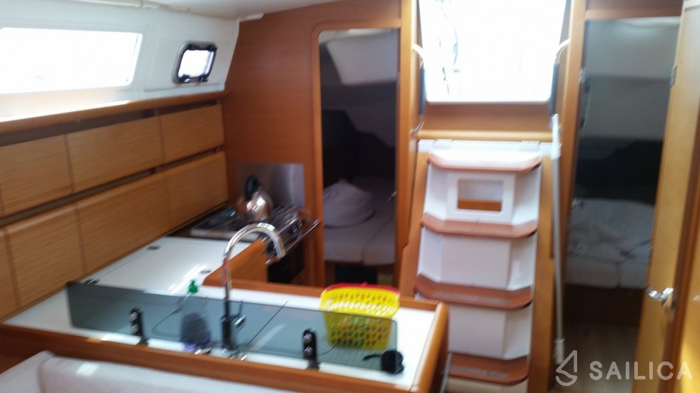 Sun Odyssey 379 - Yacht Charter Sailica