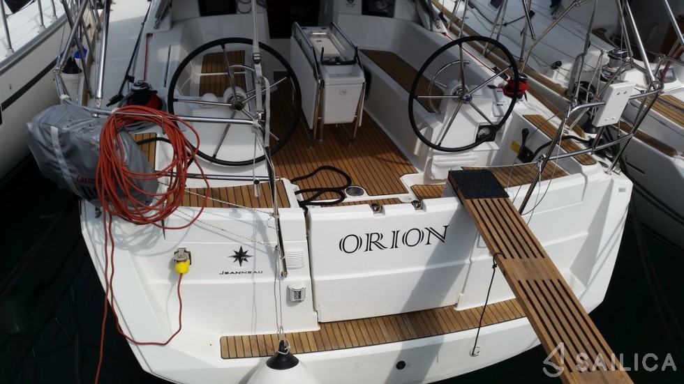 Sun Odyssey 379 - Yacht Charter Sailica