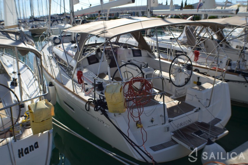 Sun Odyssey 379 - Yacht Charter Sailica