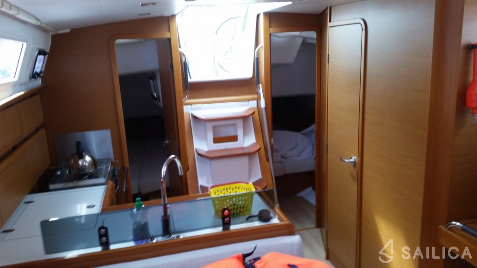 Sun Odyssey 379 - Yacht Charter Sailica