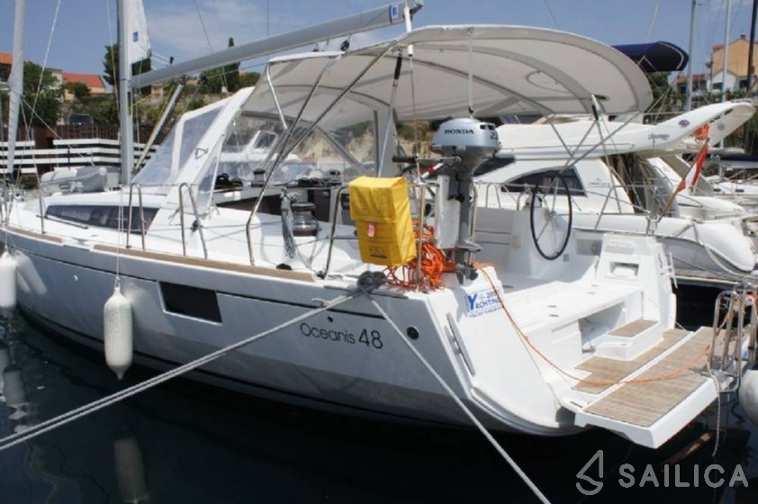 Oceanis 48 - Yacht Charter Sailica