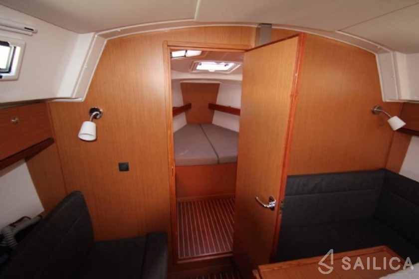 Bavaria 36 Cruiser - Yacht Charter Sailica