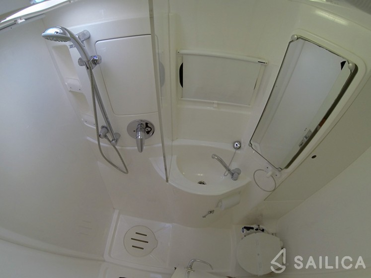 Leopard 38 - Yacht Charter Sailica