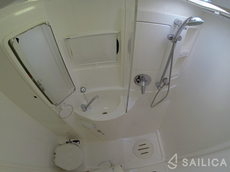 Leopard 38 - Yacht Charter Sailica