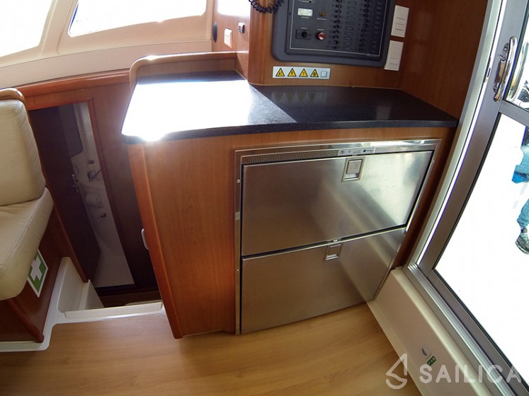 Leopard 38 - Yacht Charter Sailica