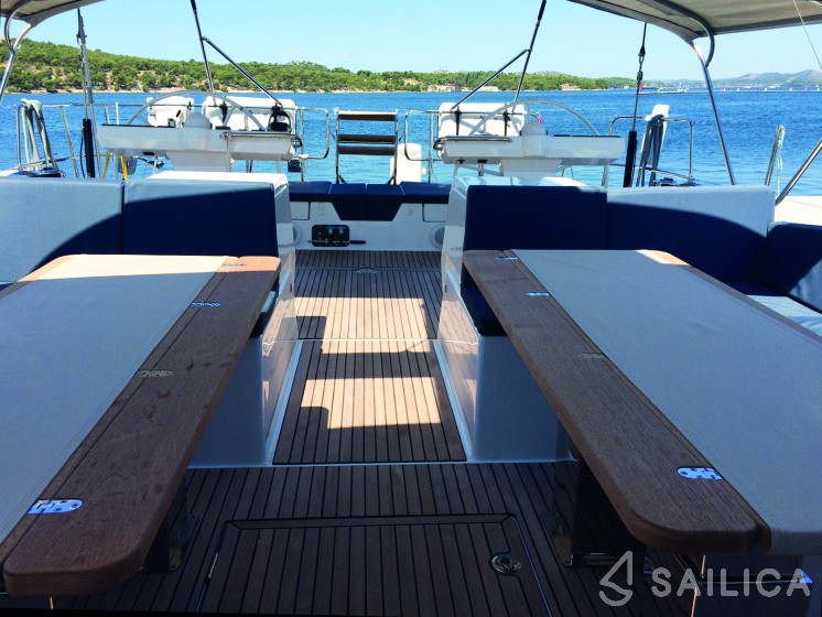 Jeanneau 64 - Yacht Charter Sailica