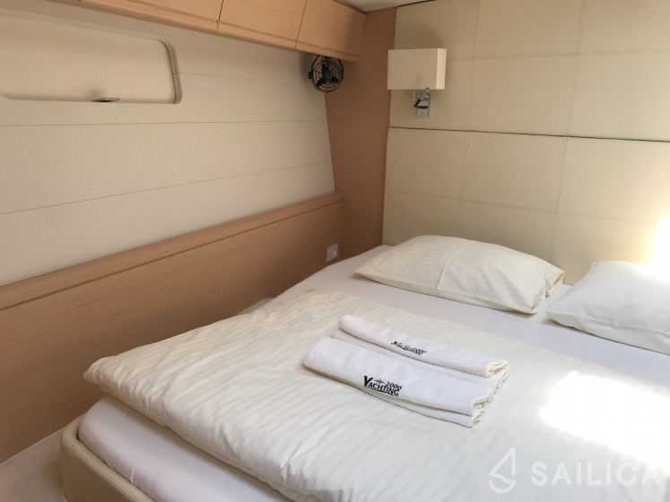 Jeanneau 64 - Yacht Charter Sailica