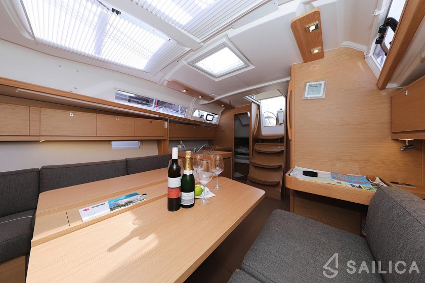 Dufour 382 GL - Yacht Charter Sailica