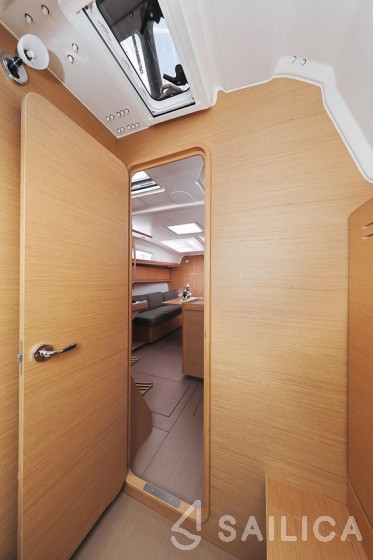 Dufour 382 GL - Yacht Charter Sailica
