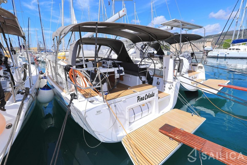 Dufour 360 GL - Yacht Charter Sailica