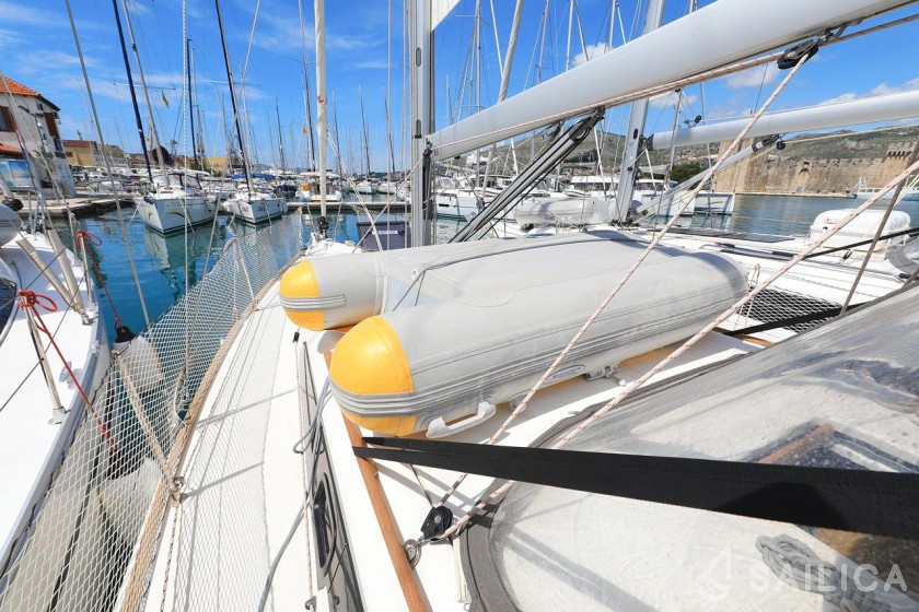 Dufour 360 GL - Yacht Charter Sailica