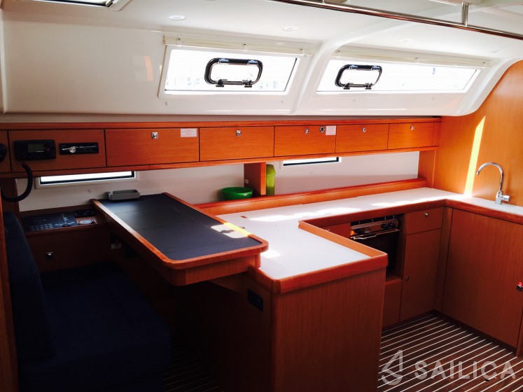 Bavaria 51 Cruiser - Yacht Charter Sailica