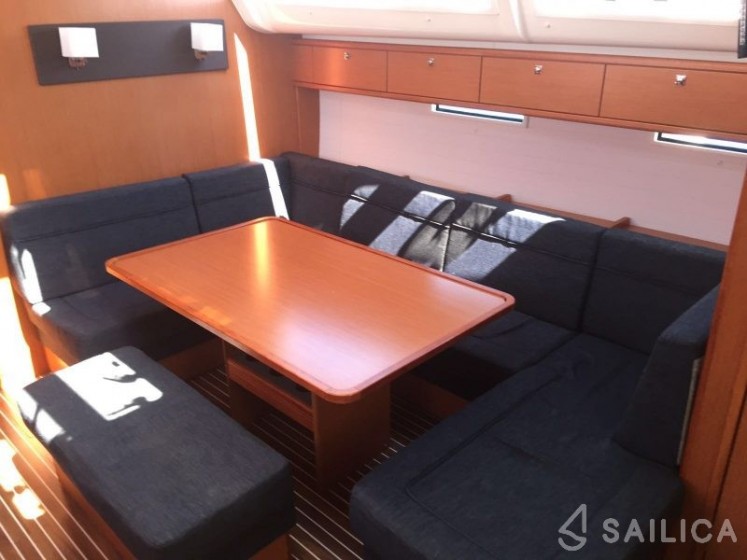 Bavaria 51 Cruiser - Yacht Charter Sailica