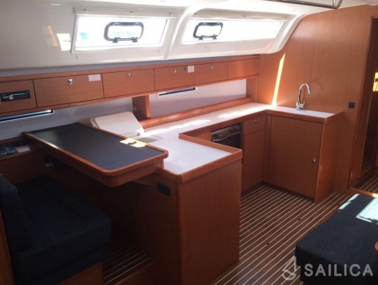Bavaria 51 Cruiser - Yacht Charter Sailica