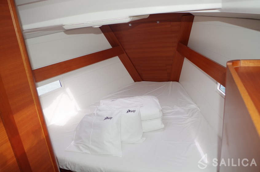 Dufour 410 GL - Yacht Charter Sailica