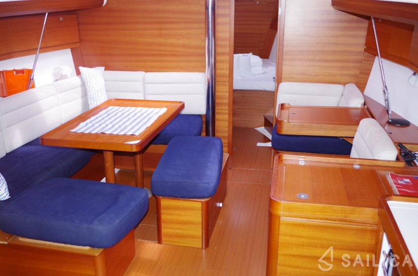 Dufour 410 GL - Yacht Charter Sailica