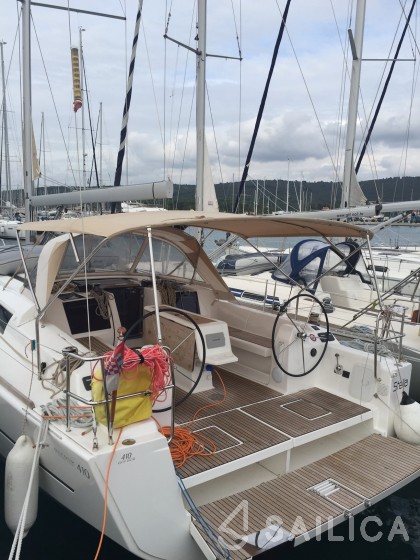 Dufour 410 GL - Yacht Charter Sailica