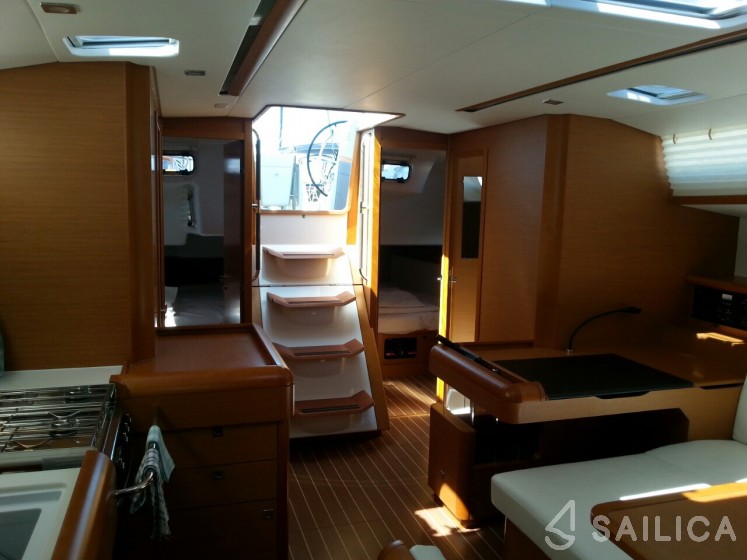 Sun Odyssey 509 - Yacht Charter Sailica