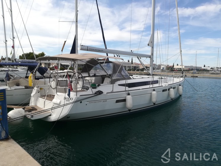 Sun Odyssey 509 - Yacht Charter Sailica