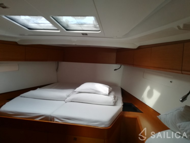 Sun Odyssey 509 - Yacht Charter Sailica