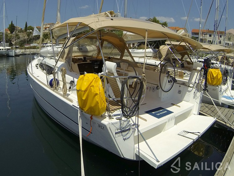 Dufour 382 Grand Large - Yacht Charter Sailica
