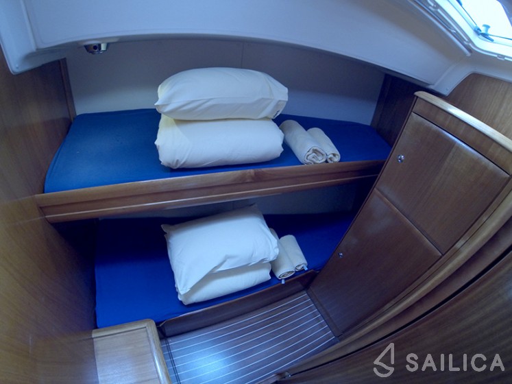 Bavaria 46 Cruiser - Yacht Charter Sailica