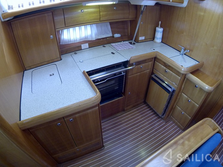 Bavaria 46 Cruiser - Yacht Charter Sailica