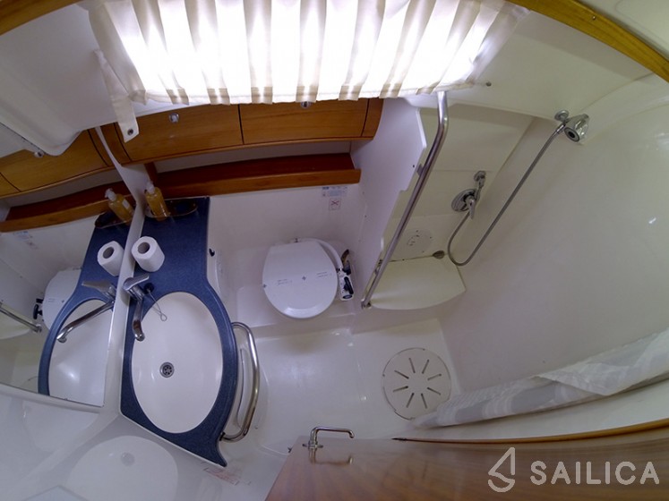 Bavaria 46 Cruiser - Yacht Charter Sailica