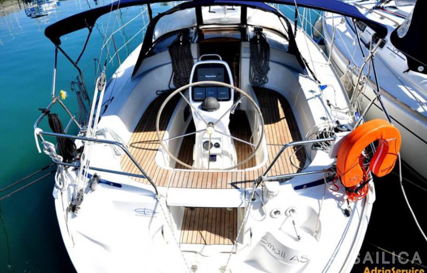Bavaria 33 Cruiser - Yacht Charter Sailica