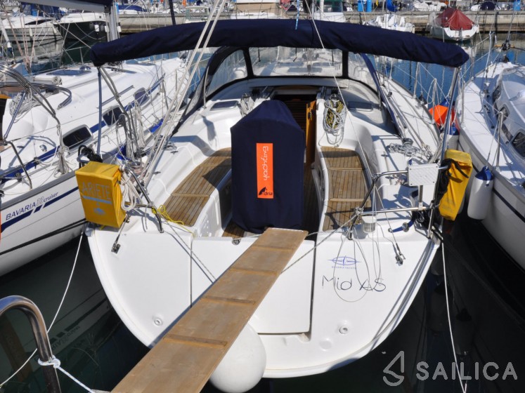 Bavaria 38 Cruiser - Yacht Charter Sailica