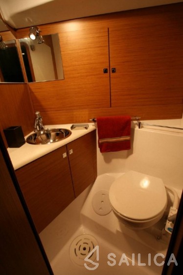 Sun Odyssey 49i - Yacht Charter Sailica