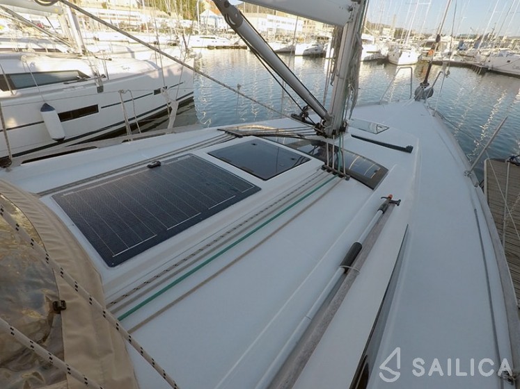Dufour 350 Grand Large - Yacht Charter Sailica
