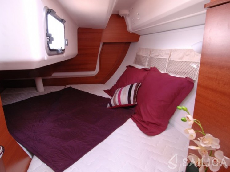 Dufour 335 Grand Large - Yacht Charter Sailica