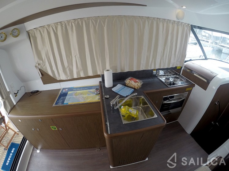 Antares 36 - Yacht Charter Sailica