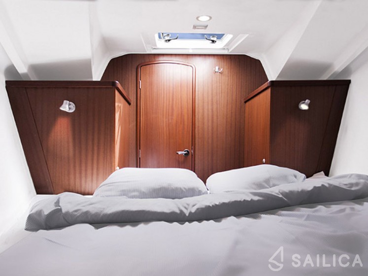 Delphia 31 - Yacht Charter Sailica