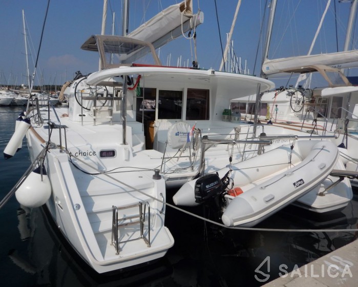 Lagoon 400 S2 - Yacht Charter Sailica