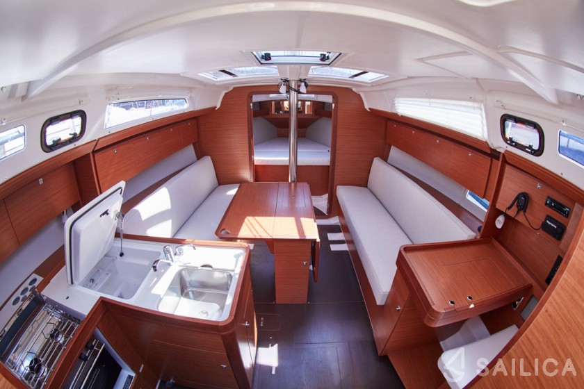 Dufour 360 GL - Yacht Charter Sailica