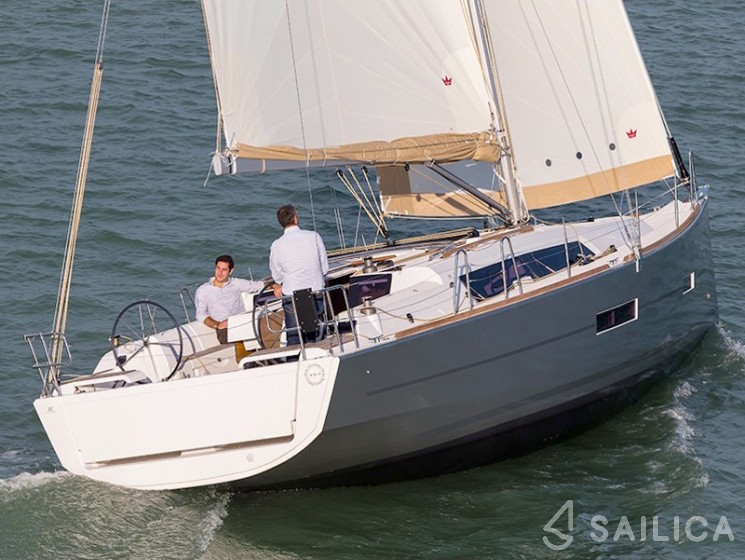 Dufour 382 GL - Yacht Charter Sailica
