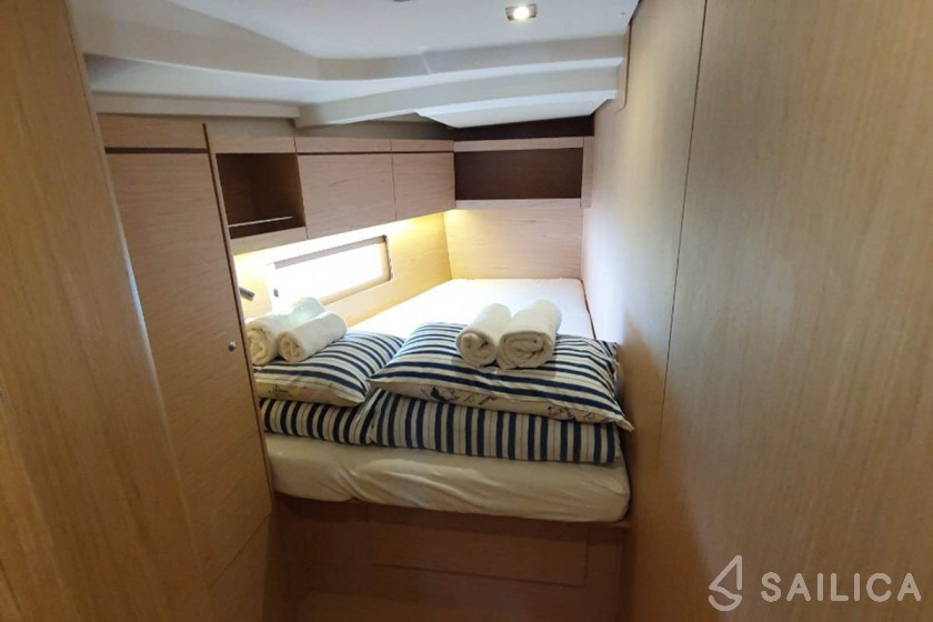 Oceanis 46.1 - Yacht Charter Sailica