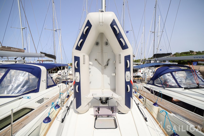 Oceanis 35.1 - Yacht Charter Sailica