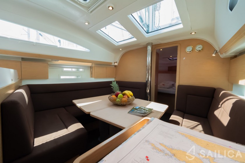Elan 40 Impression - Yacht Charter Sailica