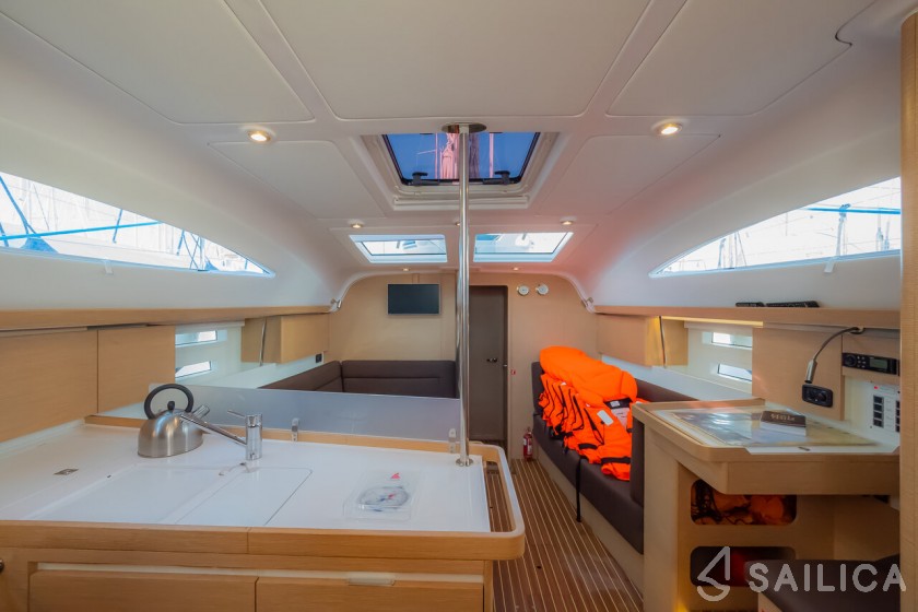 Elan 45 Impression - Yacht Charter Sailica