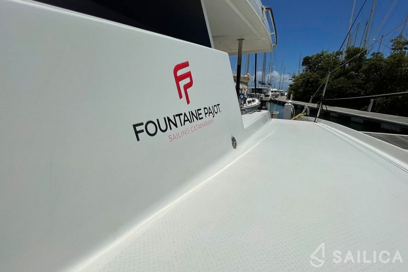 Lucia 40 - Yacht Charter Sailica