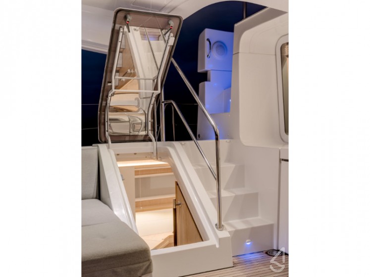 Lagoon 52F - Yacht Charter Sailica
