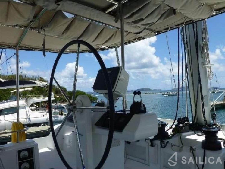 Lagoon 52F - Yacht Charter Sailica