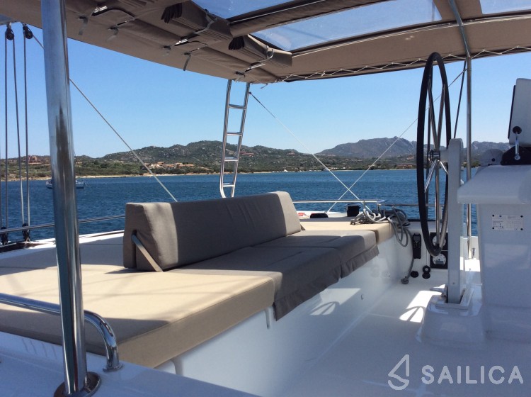 Lagoon 52F - Yacht Charter Sailica