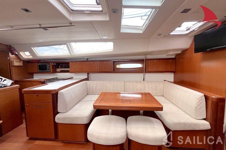 Oceanis 50 - Yacht Charter Sailica