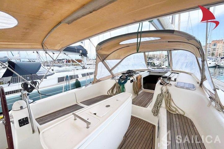 Oceanis 50 - Yacht Charter Sailica