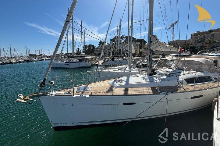 Oceanis 50 - Yacht Charter Sailica