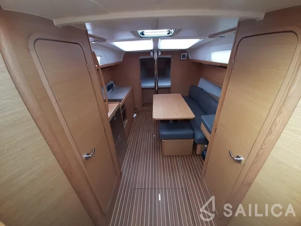 Dufour 382 GL - Yacht Charter Sailica